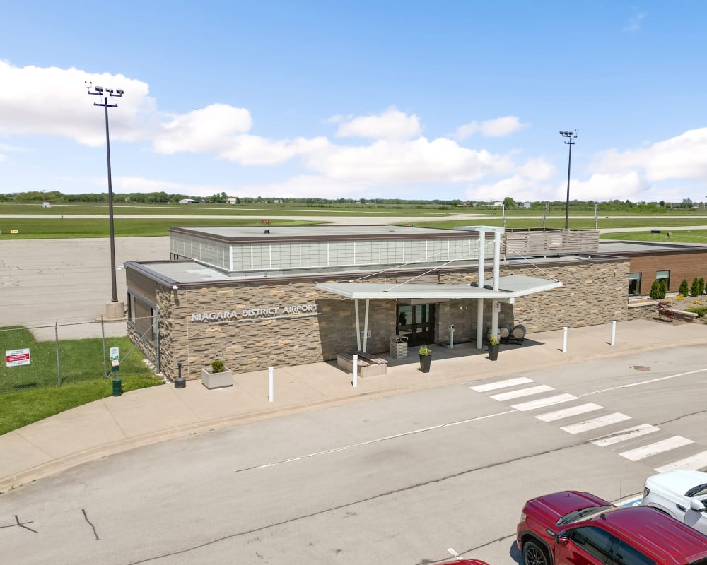 Niagara District Airport | Niagara 